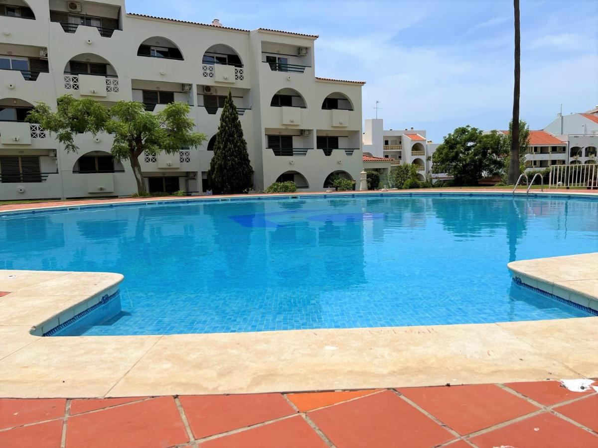 Twins 1 With Pool By Homing *